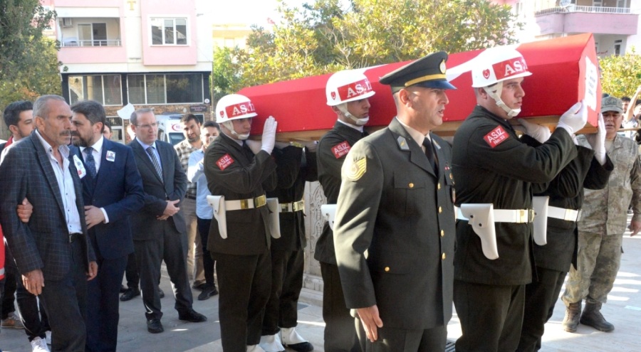 Pençe Kilit Harekatı Operasyonu'nda şehit düşen Alican Güneş, son yolculuğuna uğurlandı