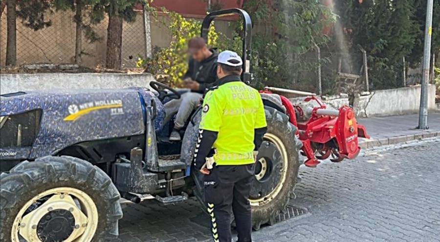 Manisa'da trafik denetiminde 9 traktör men edildi
