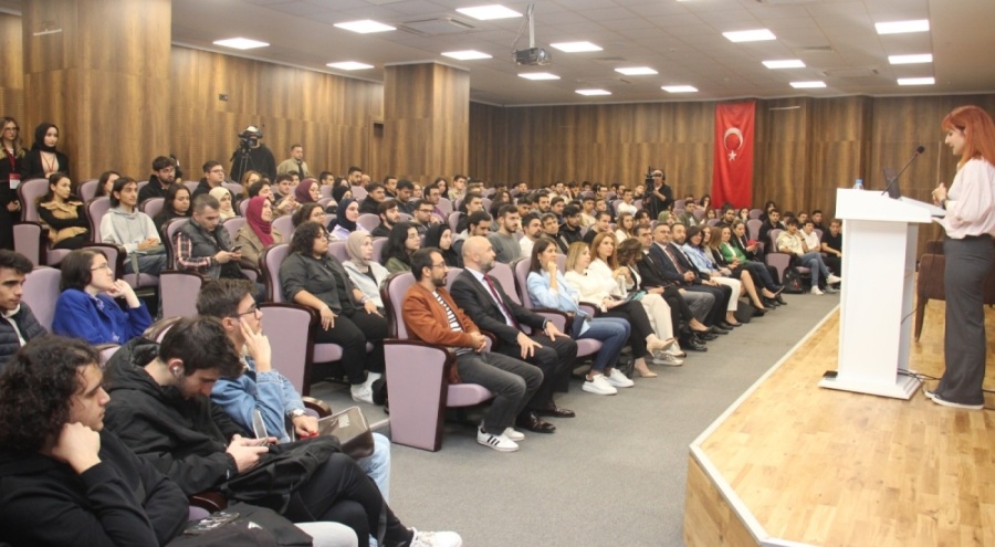 Bursa'da düzenlenen Geleceğin Mühendisleri Zirvesi sona erdi