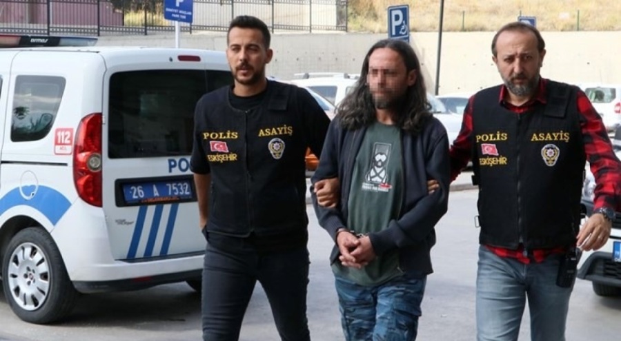 Kardeşini bıçaklayarak öldürmüştü! Çifte indirimli ceza