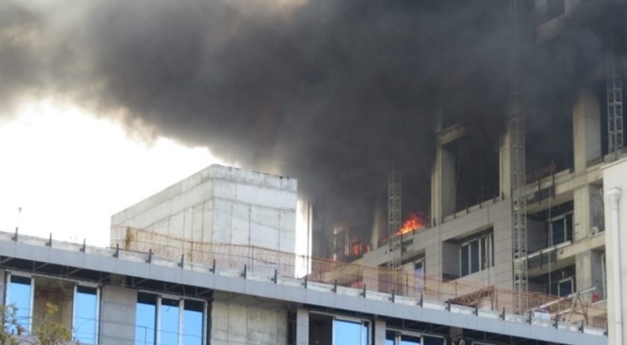 Ataşehir'de yangın çıktı!