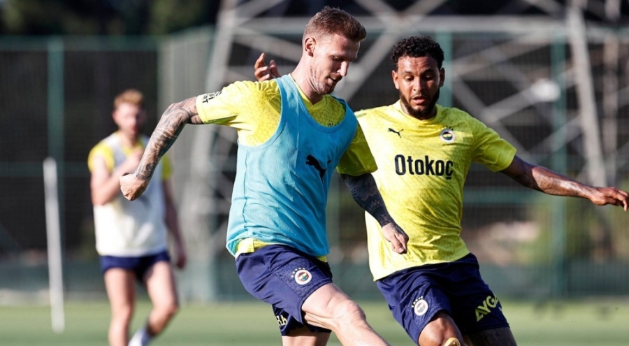 Fenerbahçe'ye 2 oyuncusundan kötü haber!