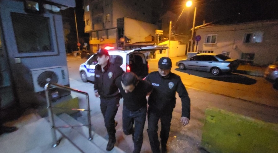 Bursa'da 39 suç kaydı bulunan şahsın üzerinde yok yok!