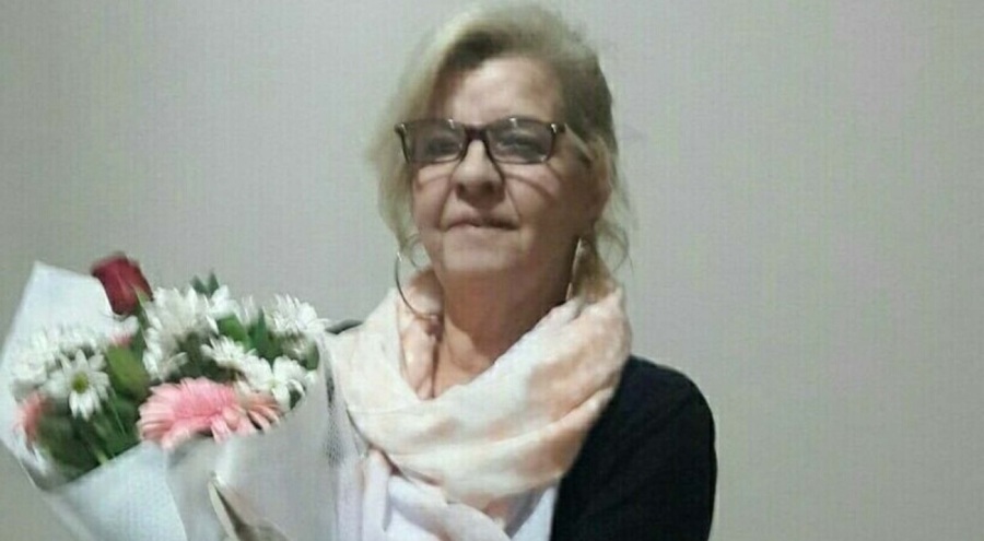 Kapısı açık minibüsten düşen kadın, yaşamını yitirdi