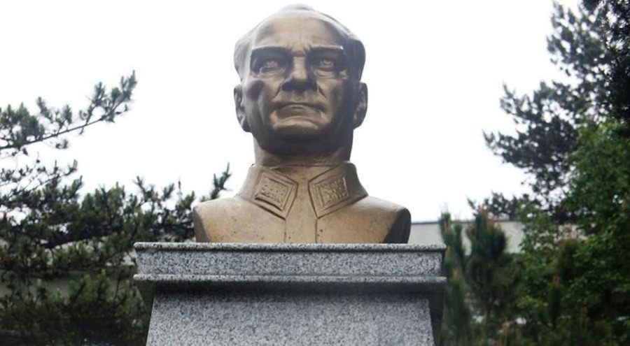 "Atatürk büstünü çaldılar" iddiasında gerçek ortaya çıktı