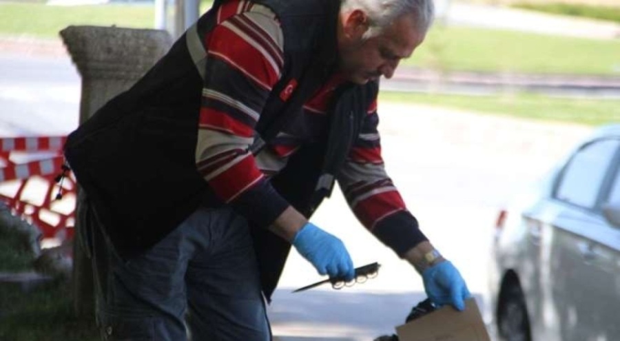 Kayseri'de cami bahçesinde bıçakladılar