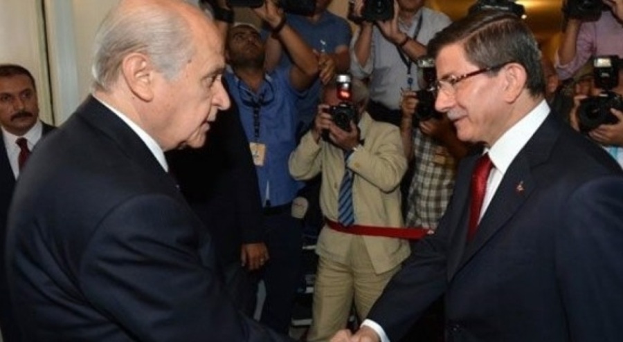 Bahçeli, Davutoğlu'nu aradı!
