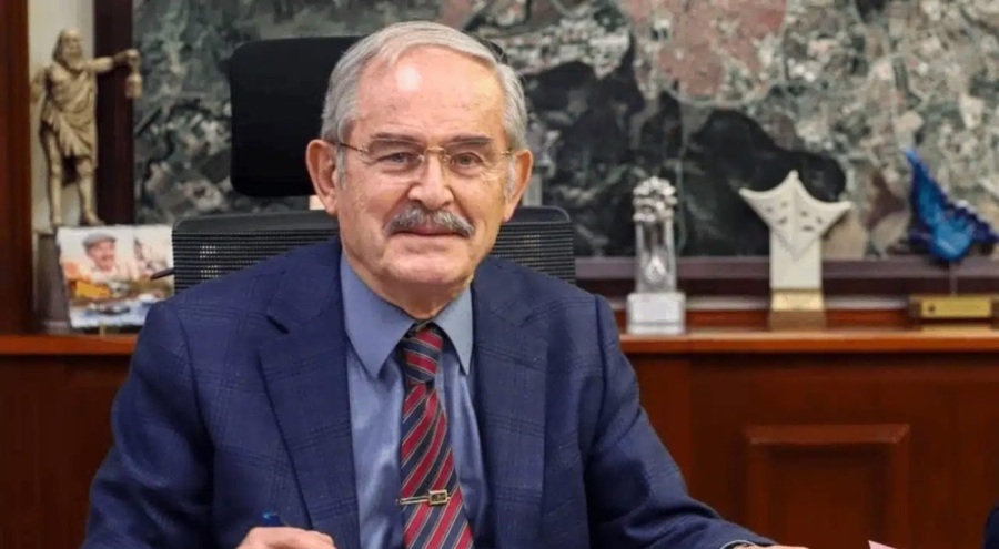 Yılmaz Büyükerşen: Kadın ve Gençlik merkezlerinin kapıları sonuna kadar açık