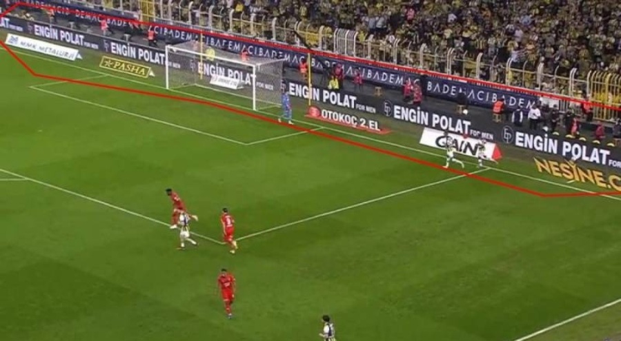 Fenerbahçe Ülker Stadı'nda, Engin Polat'ın reklamı yayımlandı