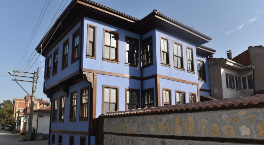Yenişehir'de iki tarihi yapının restorasyonunda sona gelindi