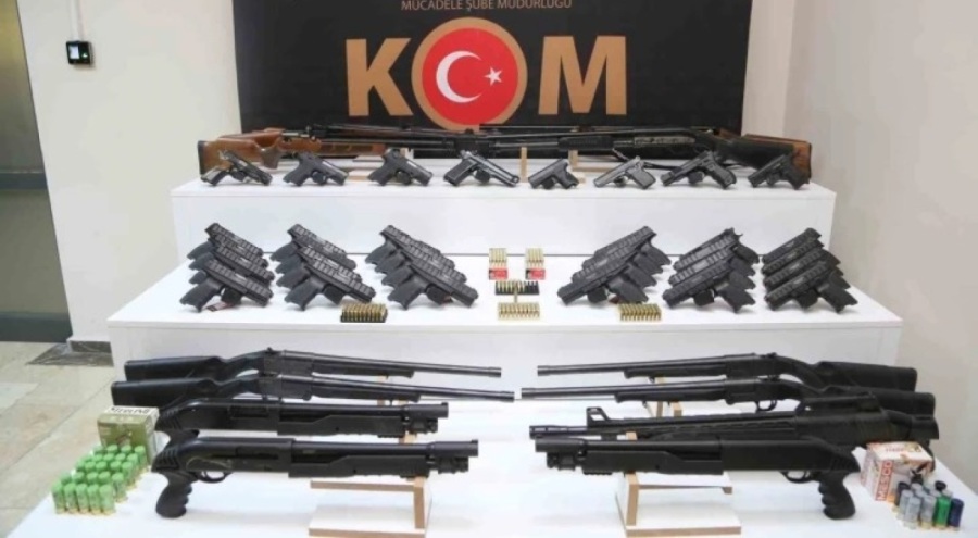 Silah kaçakçılığı operasyonu! Çok sayıda gözaltı