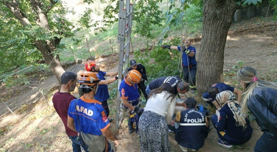 Düşmemek için beline bağladığı halat boynuna dolanınca feci şekilde can verdi