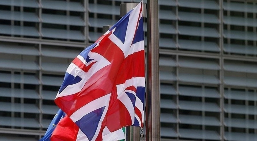 İngiltere'den vatandaşlarına 'Lübnan'dan ayrılın' çağrısı!