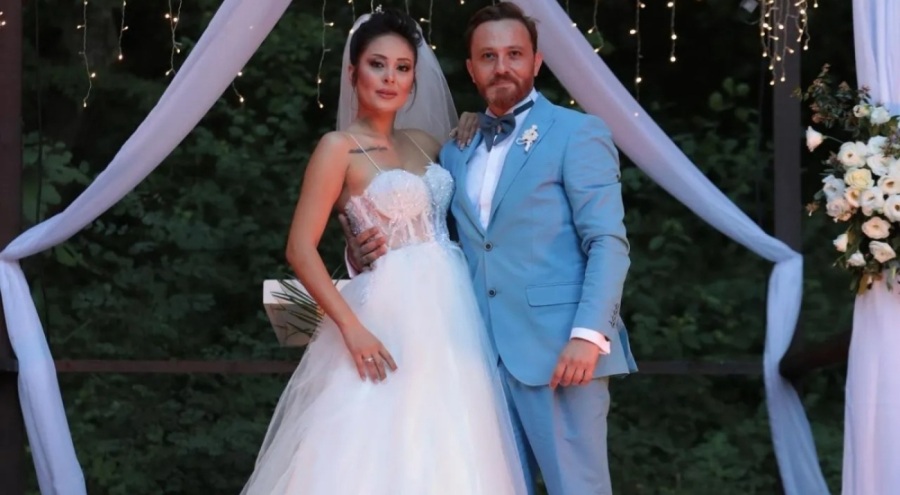 Ünlü oyuncu hakkında şok suçlama! "Bana şiddet uyguluyor! Evde uyuşturucu madde yetiştirip kullanıyor"