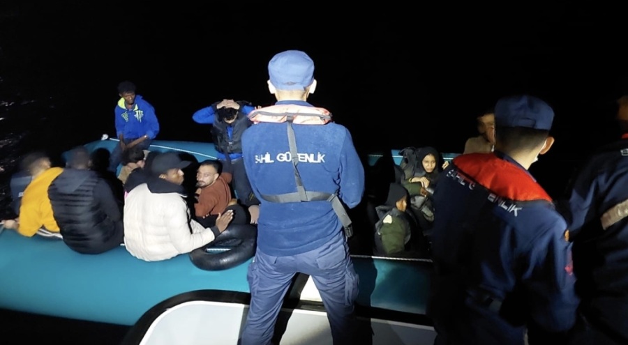 61 kaçak göçmen yakalandı