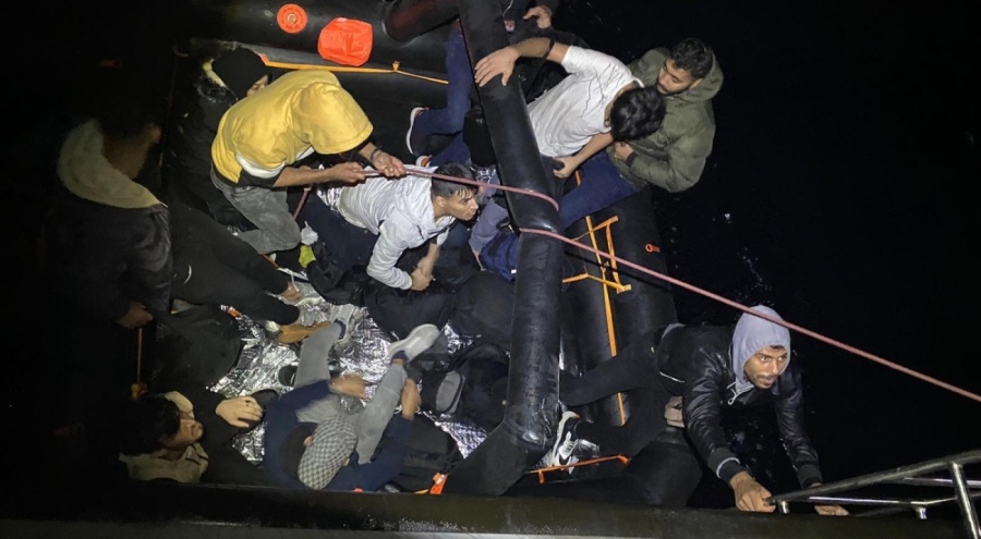 Bodrum'da 102 kaçak göçmen yakalandı, 24 kaçak göçmen kurtarıldı