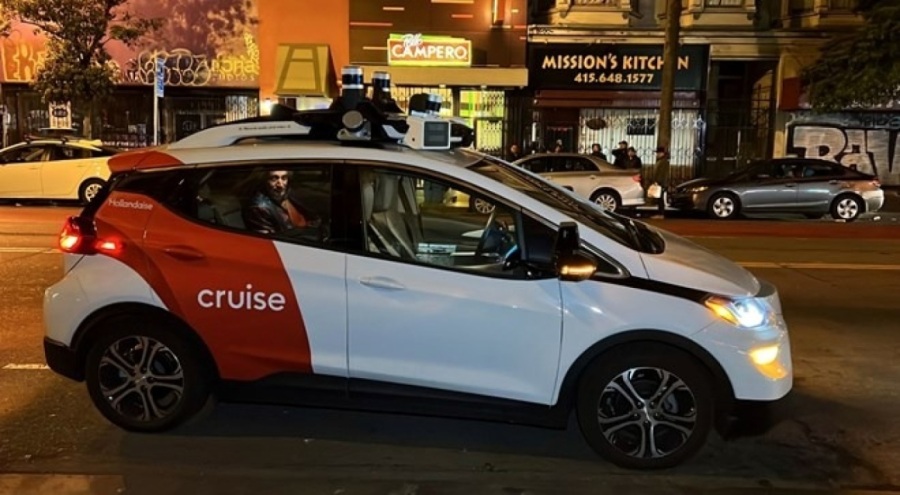 San Fransisco'da bulunan robotaksi uygulaması askıya alındığı açıklandı