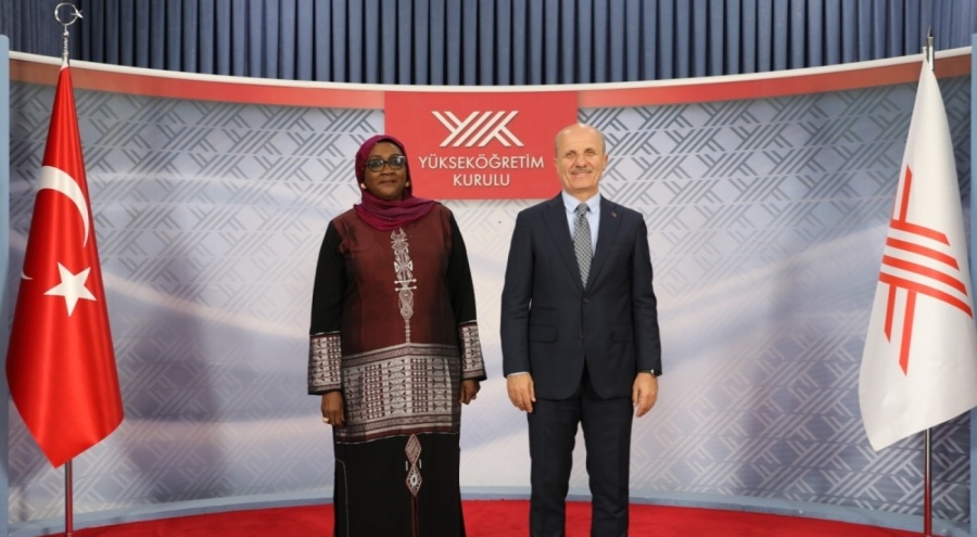 YÖK Başkanı Özvar, Senegalli bakan ile bir araya geldi