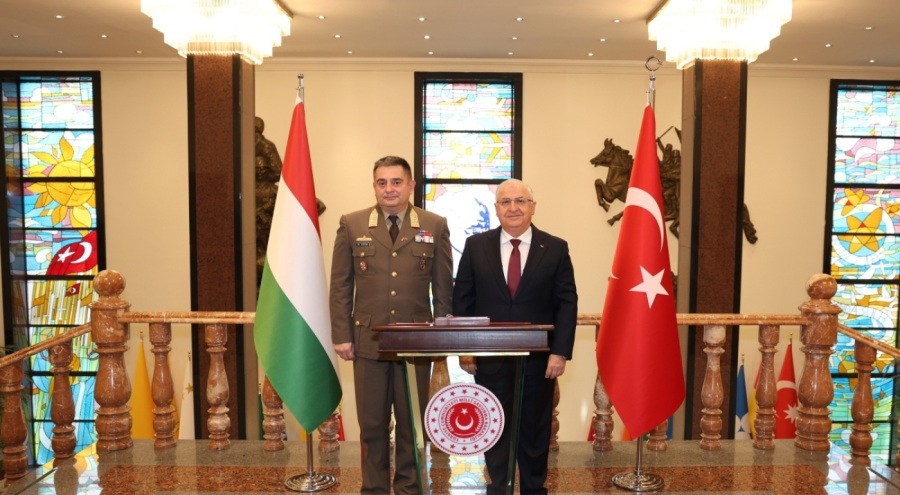 Bakan Güler, Macaristan Genelkurmay Başkanını Böröndi'yi  kabul etti