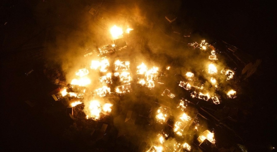 Köyde çıkan yangında 47 ev küle döndü