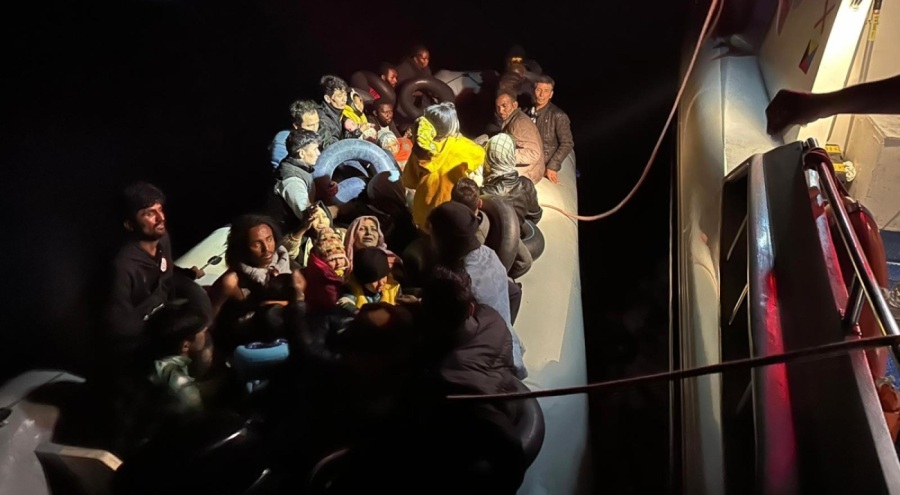 49 kaçak göçmen yakalandı