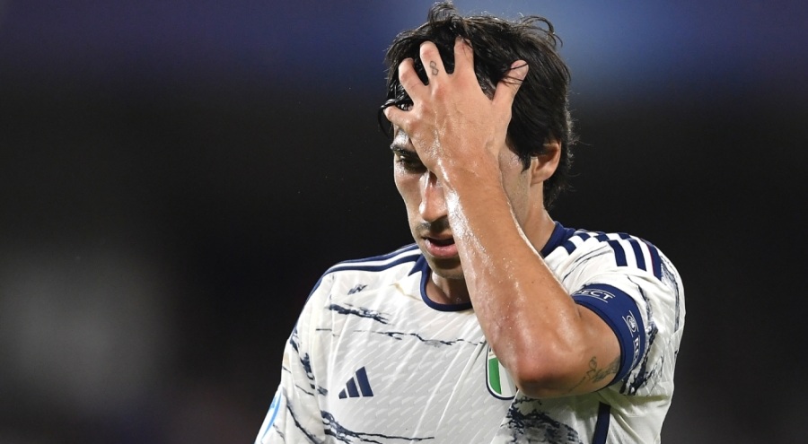 Sandro Tonali'ye futboldan men cezası