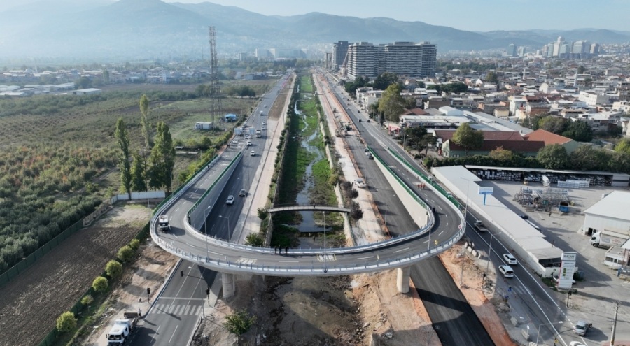 Bursa'da, Acemler'e yeni köprü yapıldı