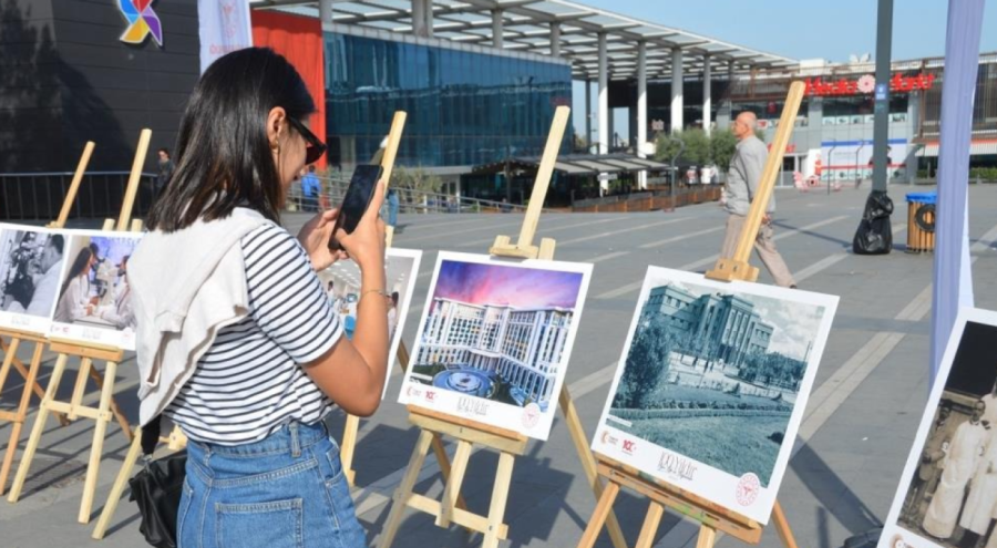 Bursa'da "100 Yıldır Aynı Aşk ve Heyecanla" fotoğraf sergisi açıldı