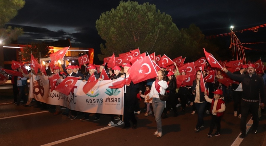 NOSAB sokaklarında Cumhuriyet'in 100. yılı kutlandı