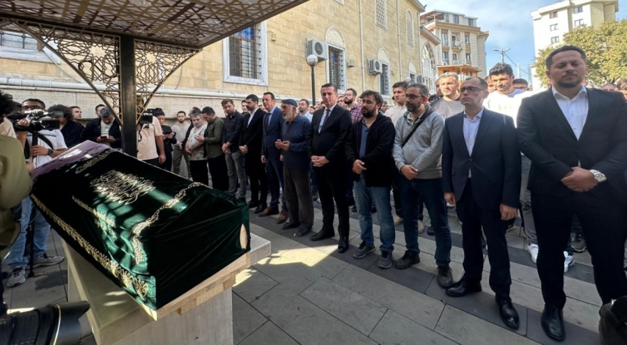 Asansör faciasında hayatını kaybeden Zeren son yolculuğuna uğurlandı