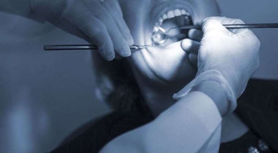 Vatandaş dişsiz, diş hekimleri işsiz!