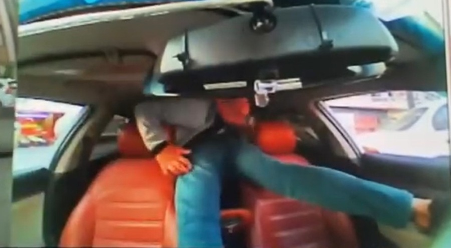 Kocaeli'deki taksici cinayeti saniye saniye kameraya yansıdı!