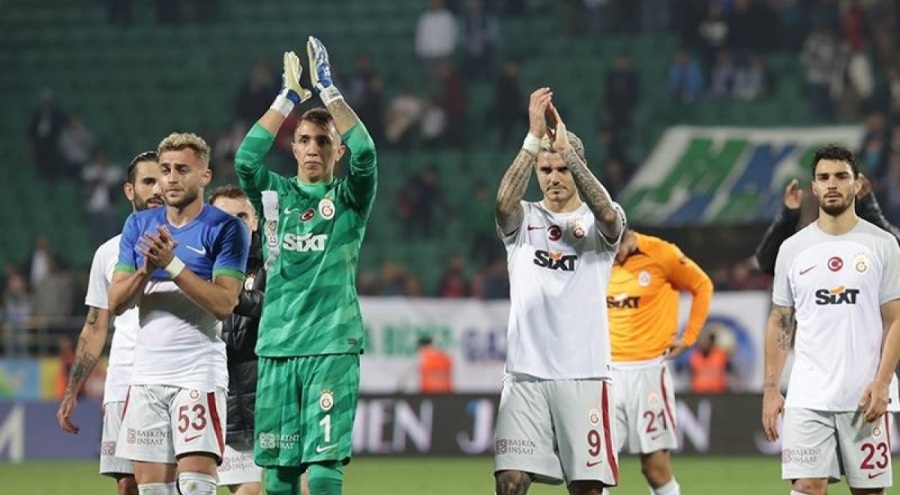 Muslera'dan Türkçe mesaj: Cumhuriyet'in 100. yılı kutlu olsun