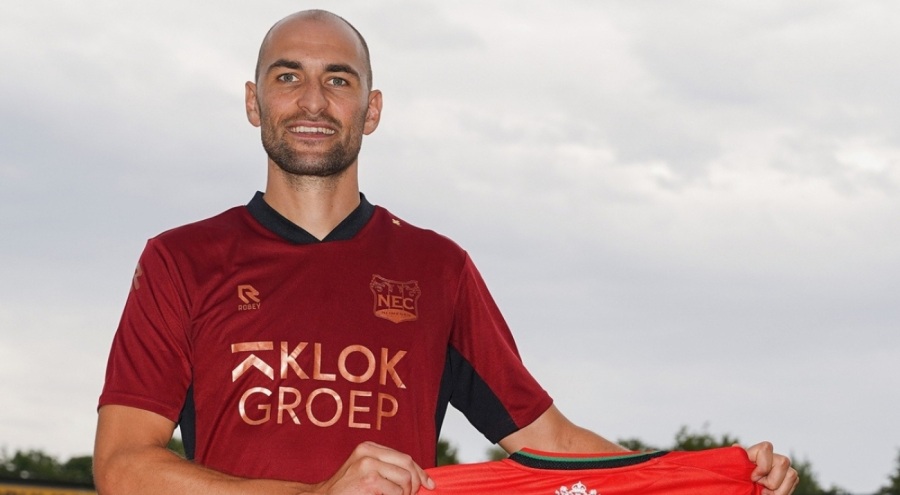 Yıldız oyuncu hastaneye kaldırıldı!