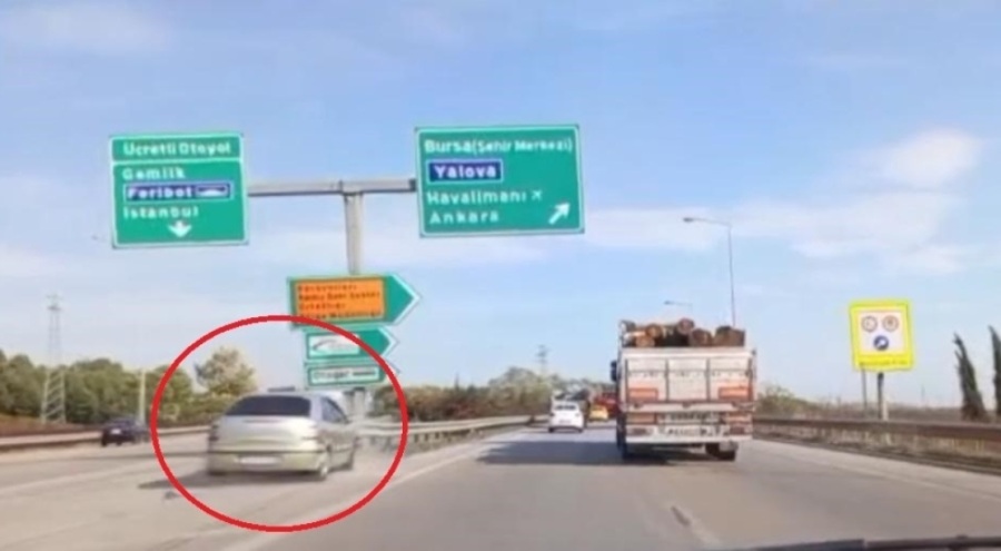 Bursa'da kararsız sürücü otobanda refüje daldı!