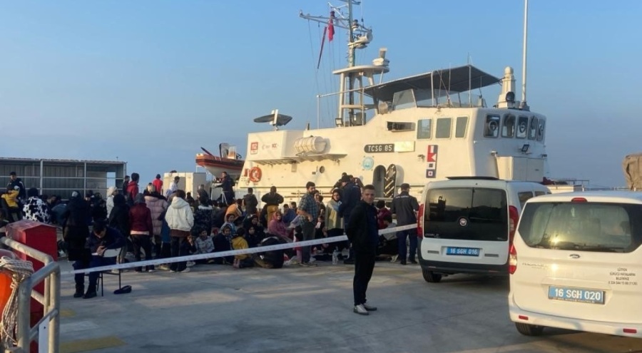 Erdek açıklarında 120 mülteci yakalandı