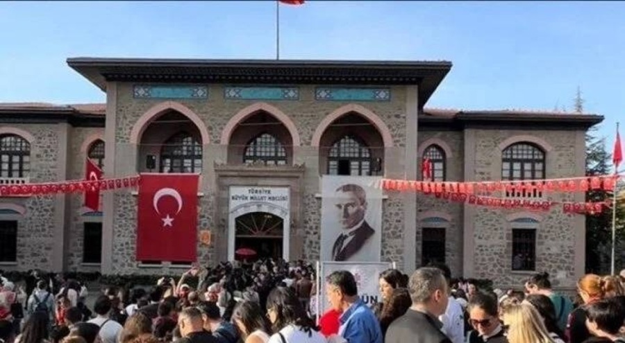 100. yılda Cumhuriyet Müzesi'nde ziyaretçi rekoru kırıldı