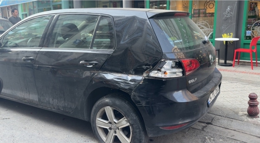 İstanbul'da tır çok sayıda araca çarptı!