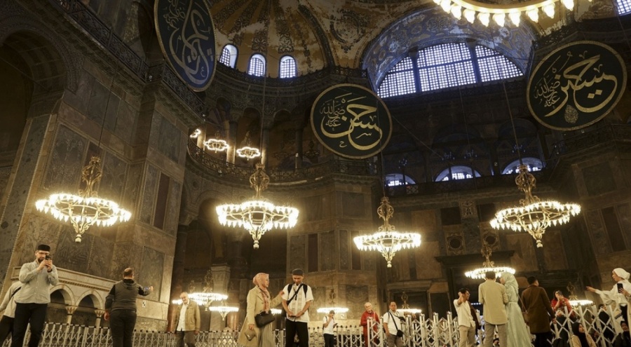 Bakan Nuri Ersoy açıkladı! Ayasofya hakkında yeni karar