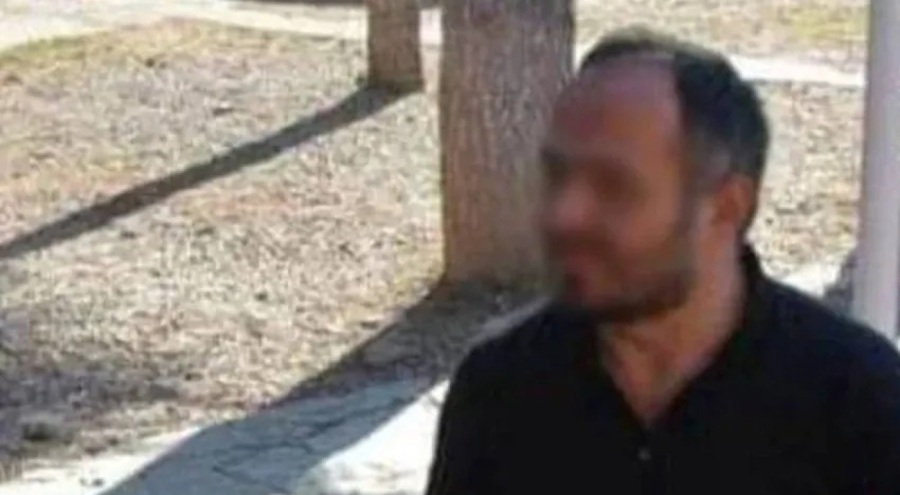 "Okul müdürü bilgisayarları satıp bahis oynadı" iddiası