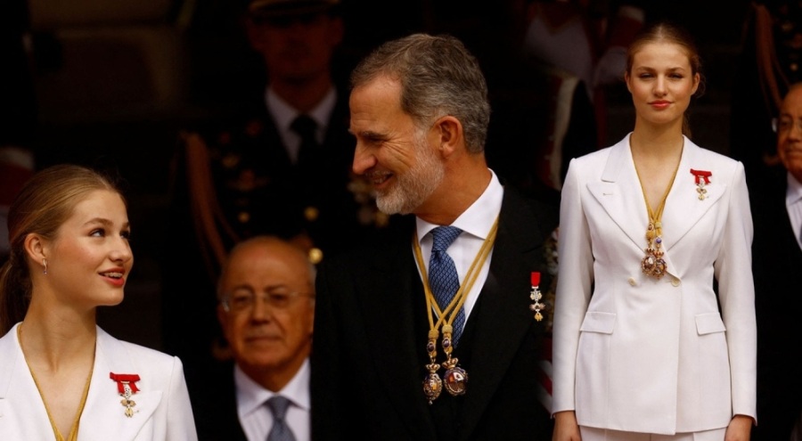 Prenses Leonor, Meclis'te yemin etti