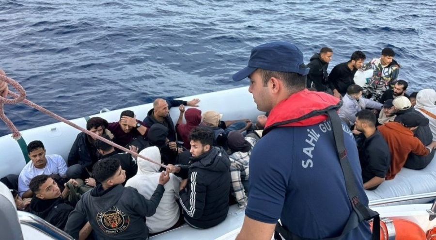 Muğla'da 176 düzensiz göçmen karaya çıkarıldı