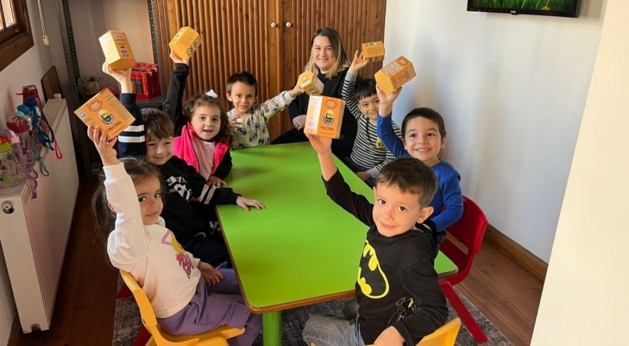 Kitap fuarı öncesi öğrencilere 27 bin kumbara dağıtıldı