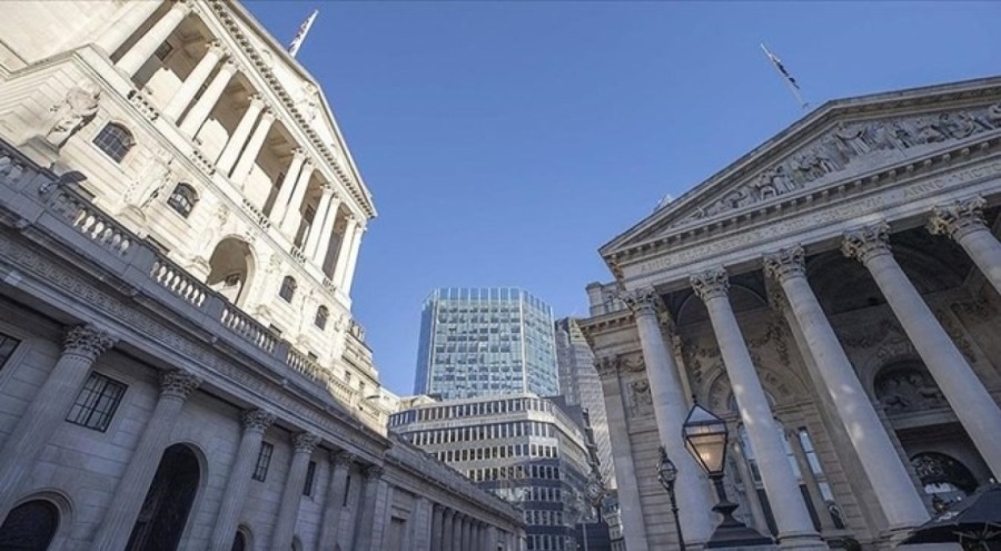 İnglitere Merkez Bankası faizi sabit tuttu