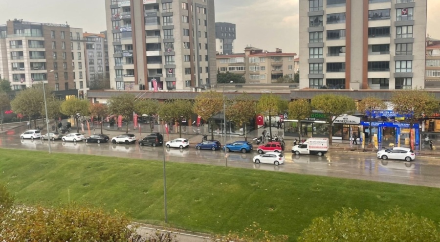 Meteoroloji uyarmıştı! Bursa'da sağanak etkili oluyor