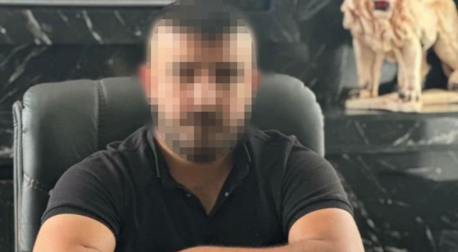 Evinin balkonundan ateş etti, polis ekiplerince yakalandı