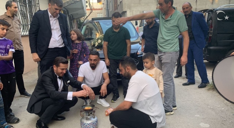 Bursa'da damadın arkadaşlarından ilginç sürpriz