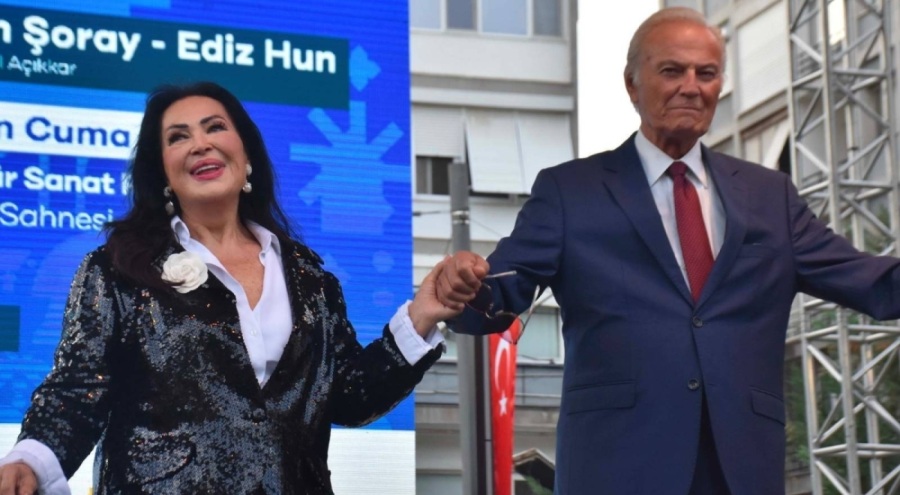 Türkan Şoray ve Ediz Hun, yıllar sonra bir arada