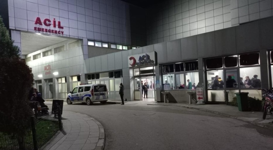 Kocaeli'de arkadaşını göğsünden bıçakladı