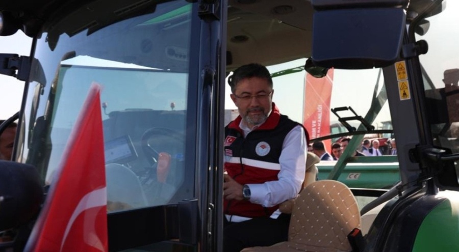 Bakan Yumaklı'dan "üreticiye 1.1 milyar liralık hasar ödemesi" açıklaması geldi